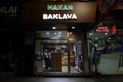 Hakan Baklava - Atatürk